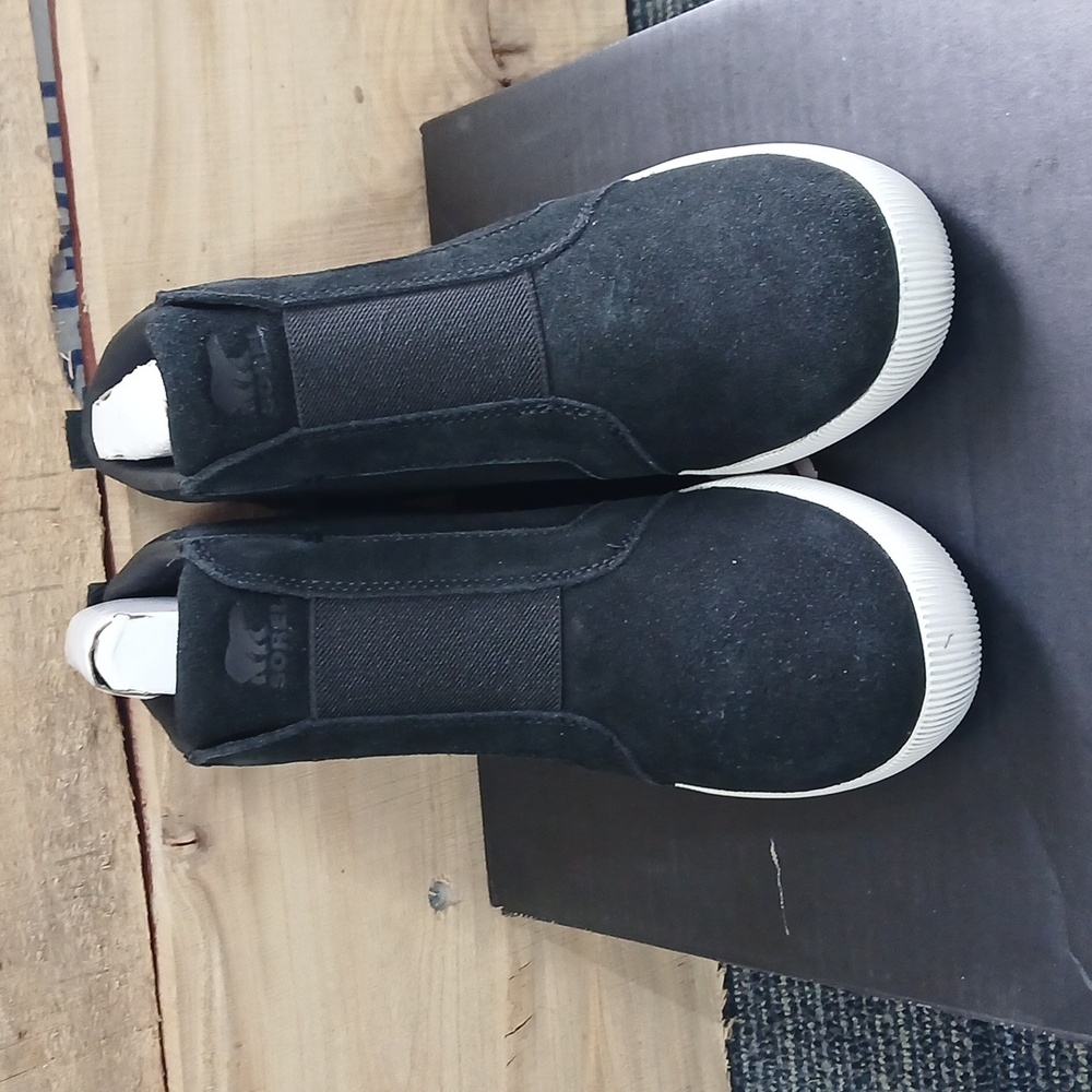 Sorel NWT Black Out N About Slip on Wedge shoes 8.5 Waterproof - Picture 3 of 7